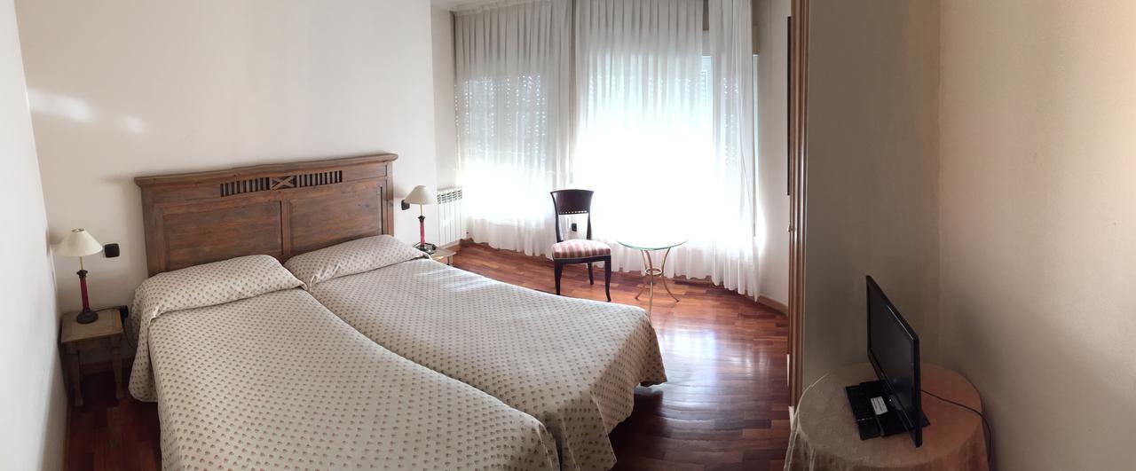 Hotel Los Angeles La Bañeza Extérieur photo