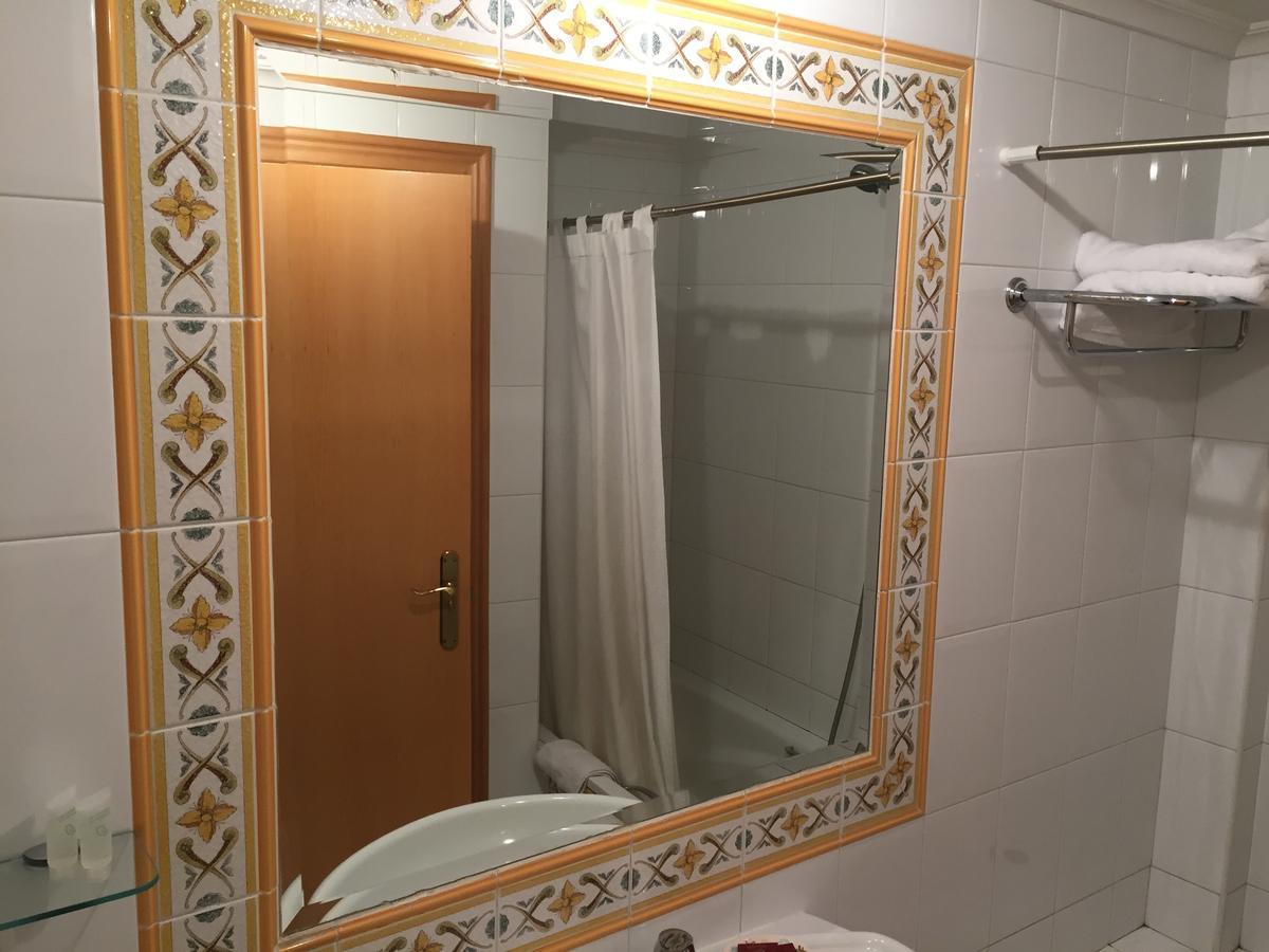 Hotel Los Angeles La Bañeza Extérieur photo