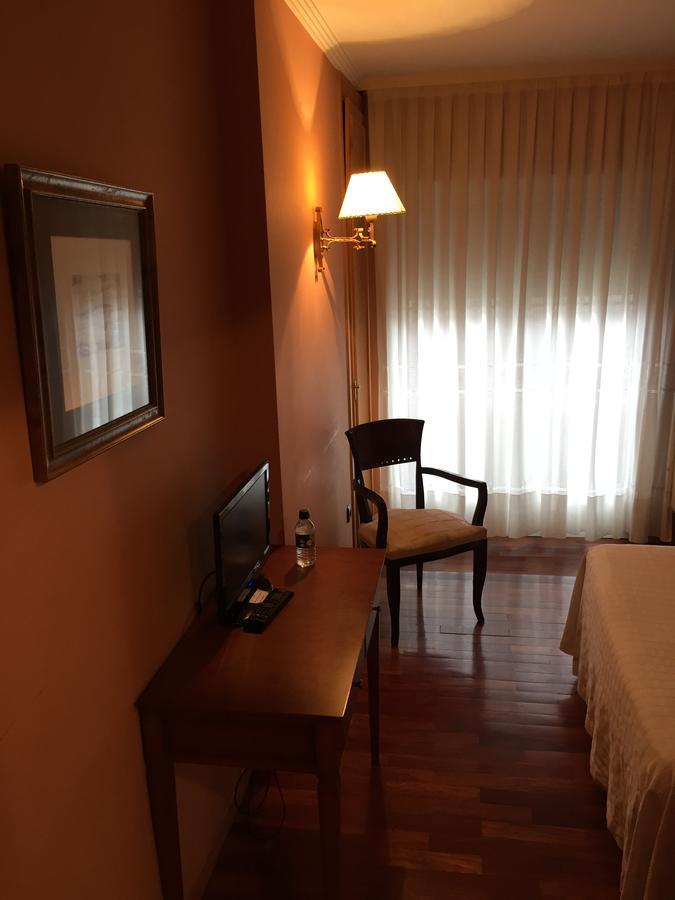 Hotel Los Angeles La Bañeza Extérieur photo